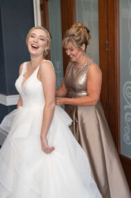 bride and mother