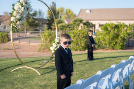 kids at wedding